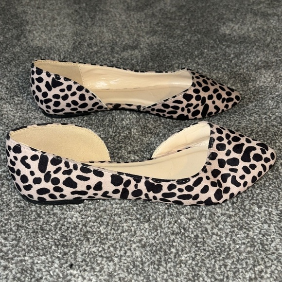 QUPID Zooey Nude Leopard Suede D'Orsay Flats in women’s size 5.5 - Picture 7 of 12